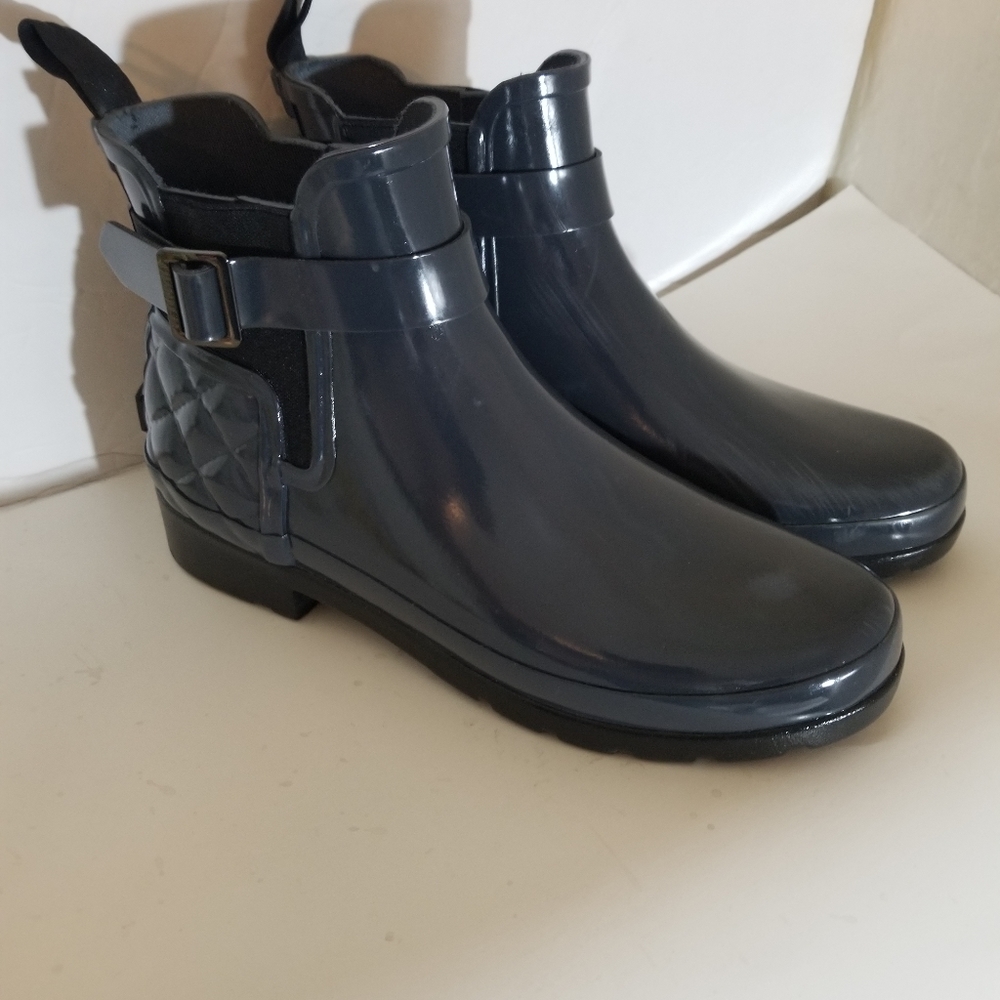 Hunter Women's Glossy Dark Gray Chelsea Rain Ankle Boots